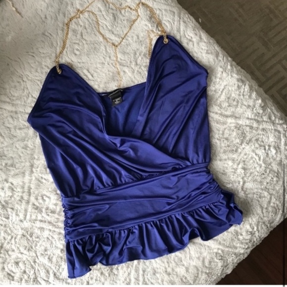 🪞 cowl neck fit and flare top - Picture 4 of 6